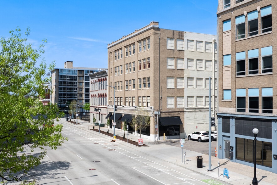 34-38 N Jefferson St, Dayton, OH for sale - Building Photo - Image 3 of 23