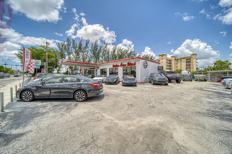 3202 E 4 Ave, Hialeah, FL for lease - Building Photo - Image 1 of 28