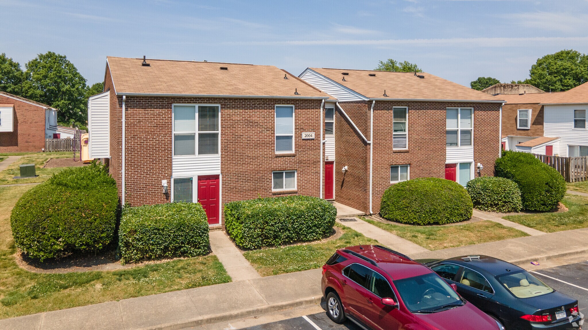 2002 N Seldendale Dr, Hampton, VA for sale Primary Photo- Image 1 of 1