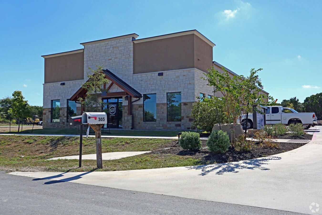 306 Hazlewood St, Leander, TX 78641