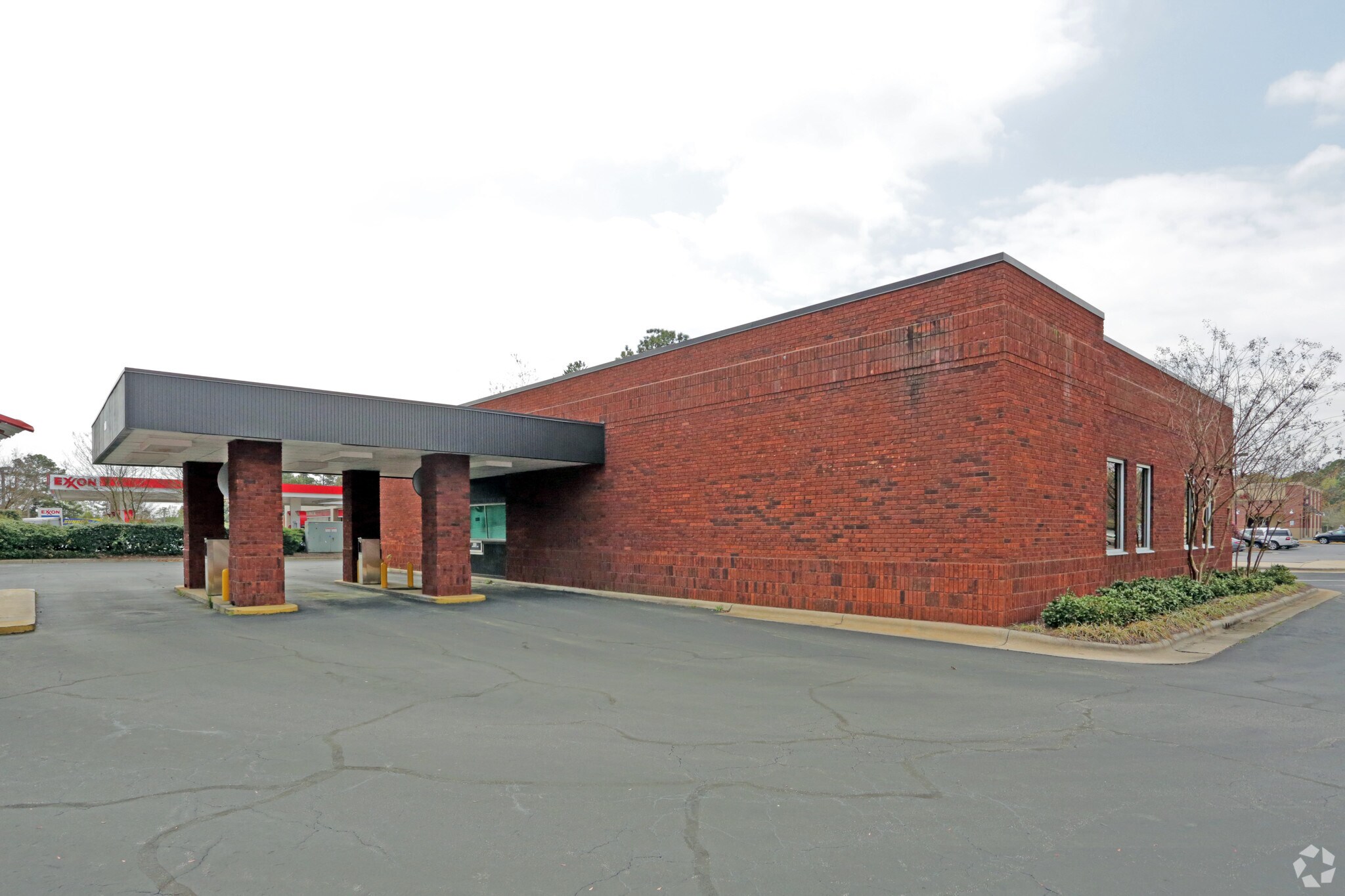 6623 Falls Of Neuse Rd, Raleigh, NC for sale Primary Photo- Image 1 of 1