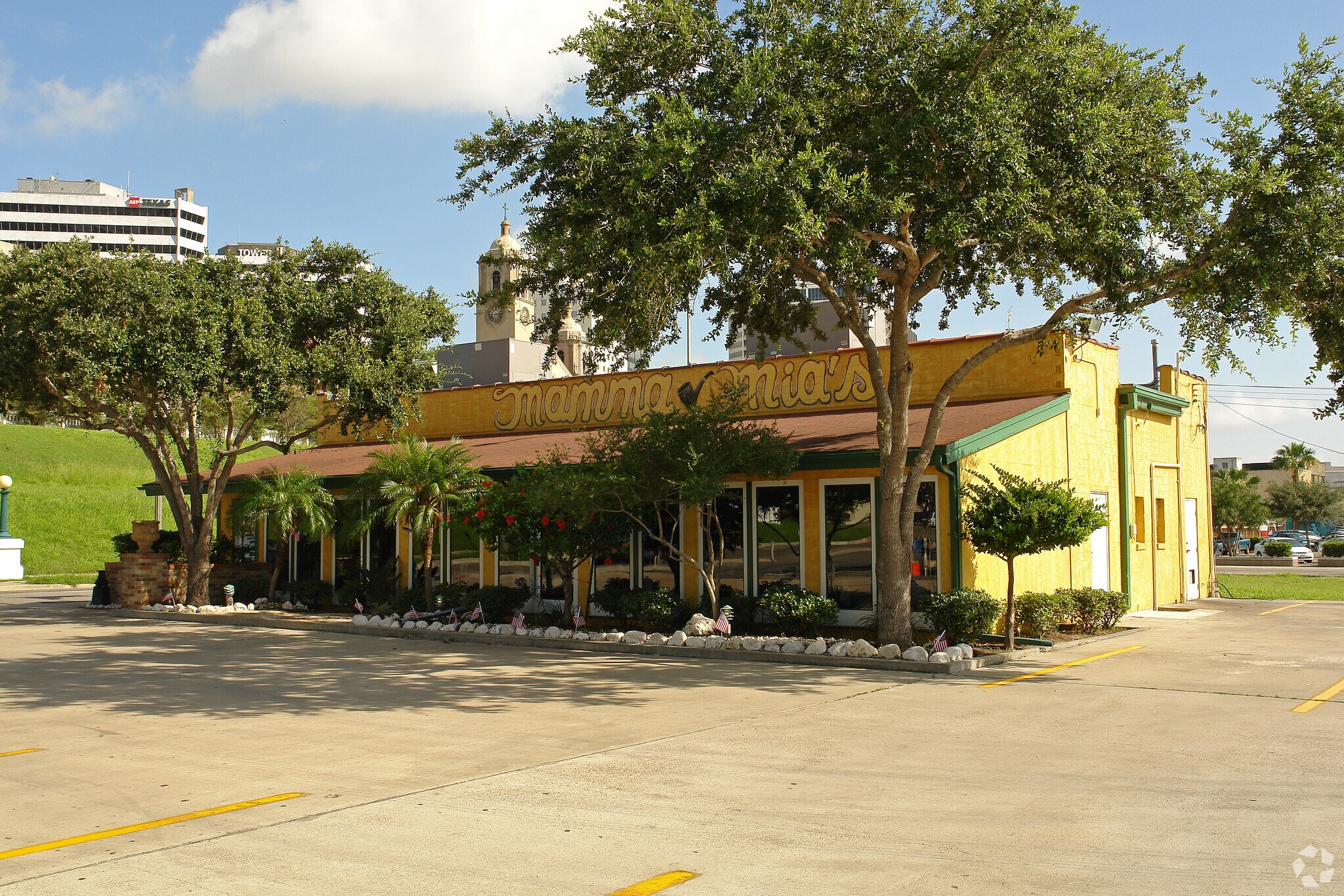 128 N Mesquite St, Corpus Christi, TX for sale Primary Photo- Image 1 of 1