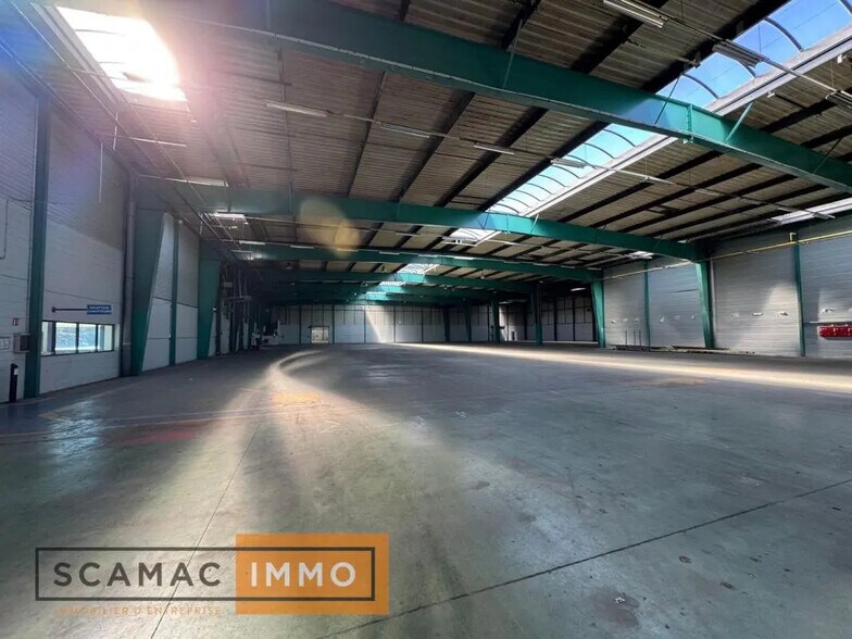 Industrial in Moissy-Cramayel for lease - Interior Photo - Image 1 of 10