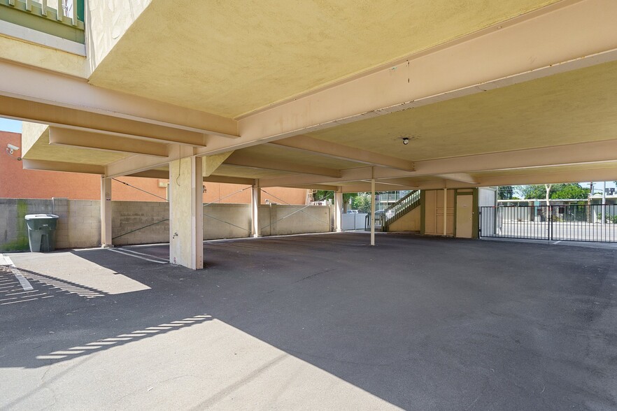 608 S Harbor Blvd, Anaheim, CA for sale - Building Photo - Image 3 of 4