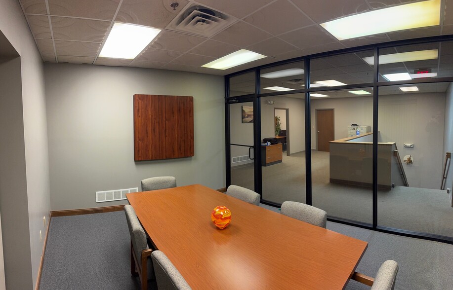 4955 Beck Dr, Elkhart, IN for lease - Building Photo - Image 3 of 5