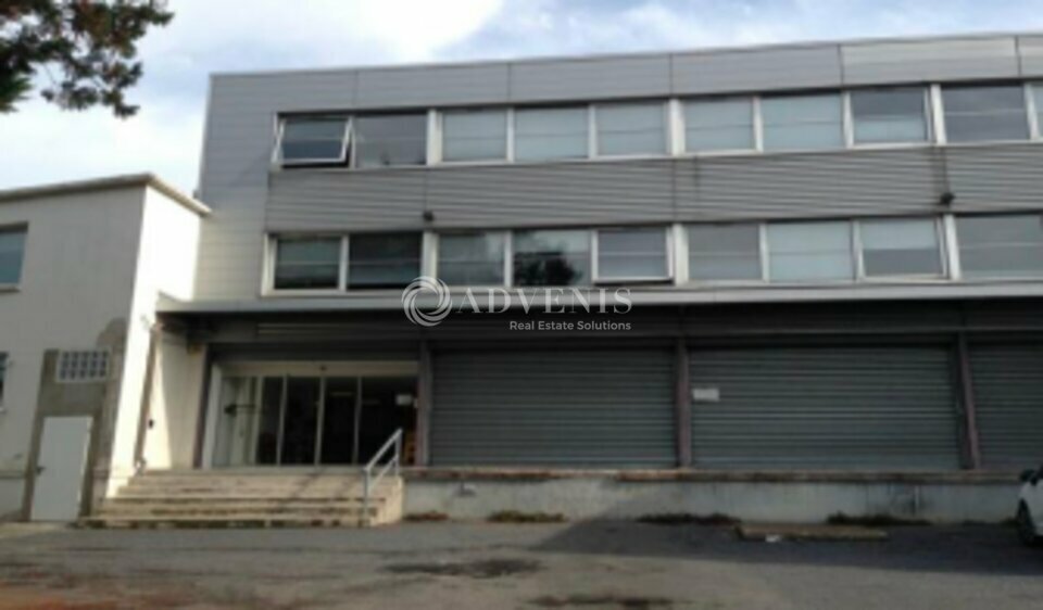 Office in Nanterre for lease Building Photo- Image 1 of 6