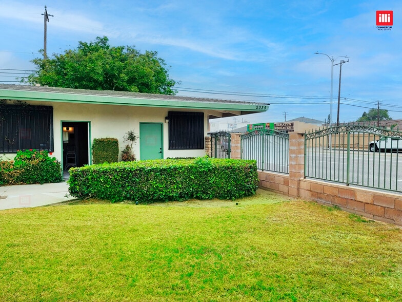 2035-2045 Saviers Rd, Oxnard, CA for lease - Building Photo - Image 3 of 7