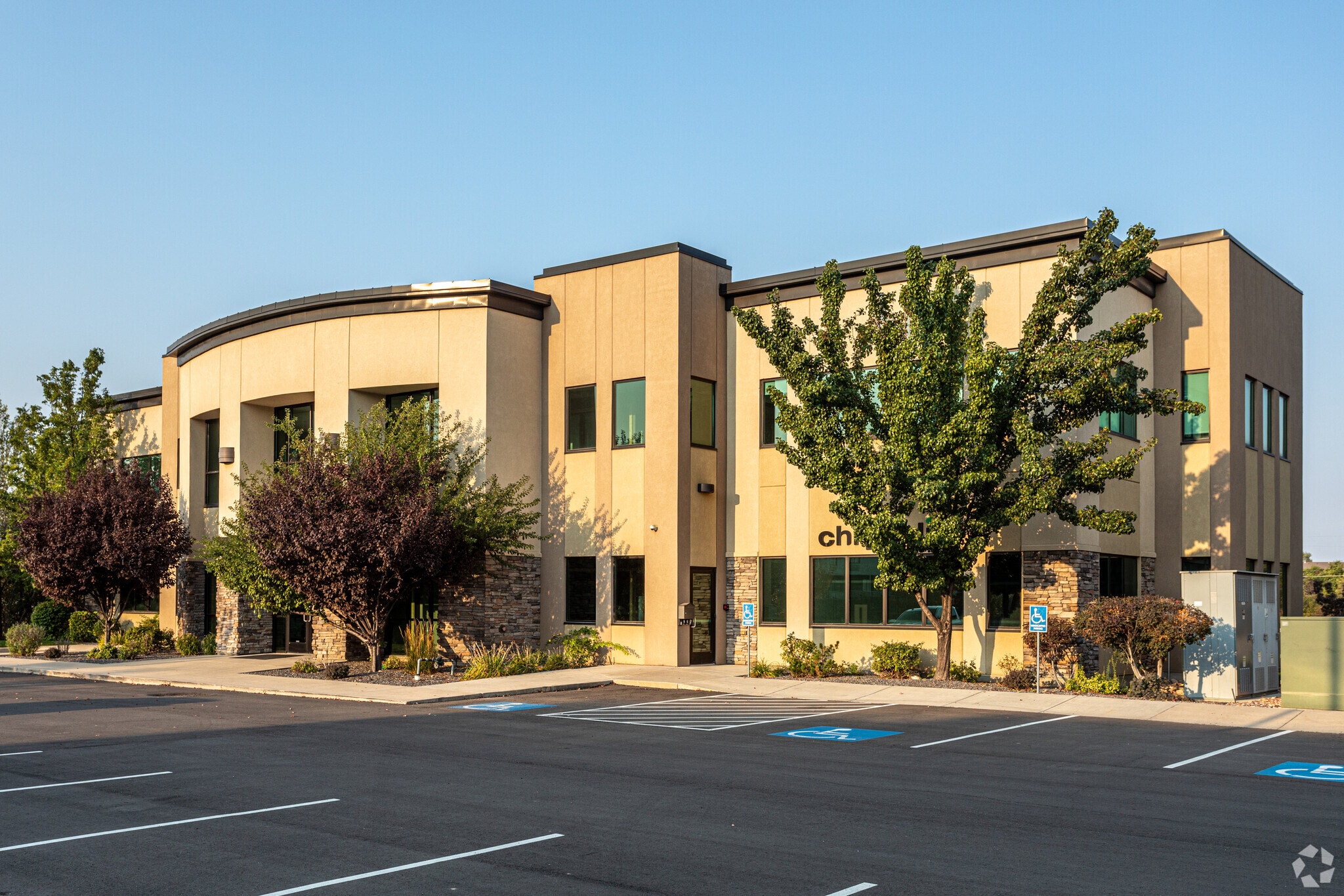 4905 S 1500 W, Riverdale, UT for sale Primary Photo- Image 1 of 1