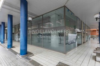 Retail in Barcelona, Barcelona for lease Interior Photo- Image 2 of 5