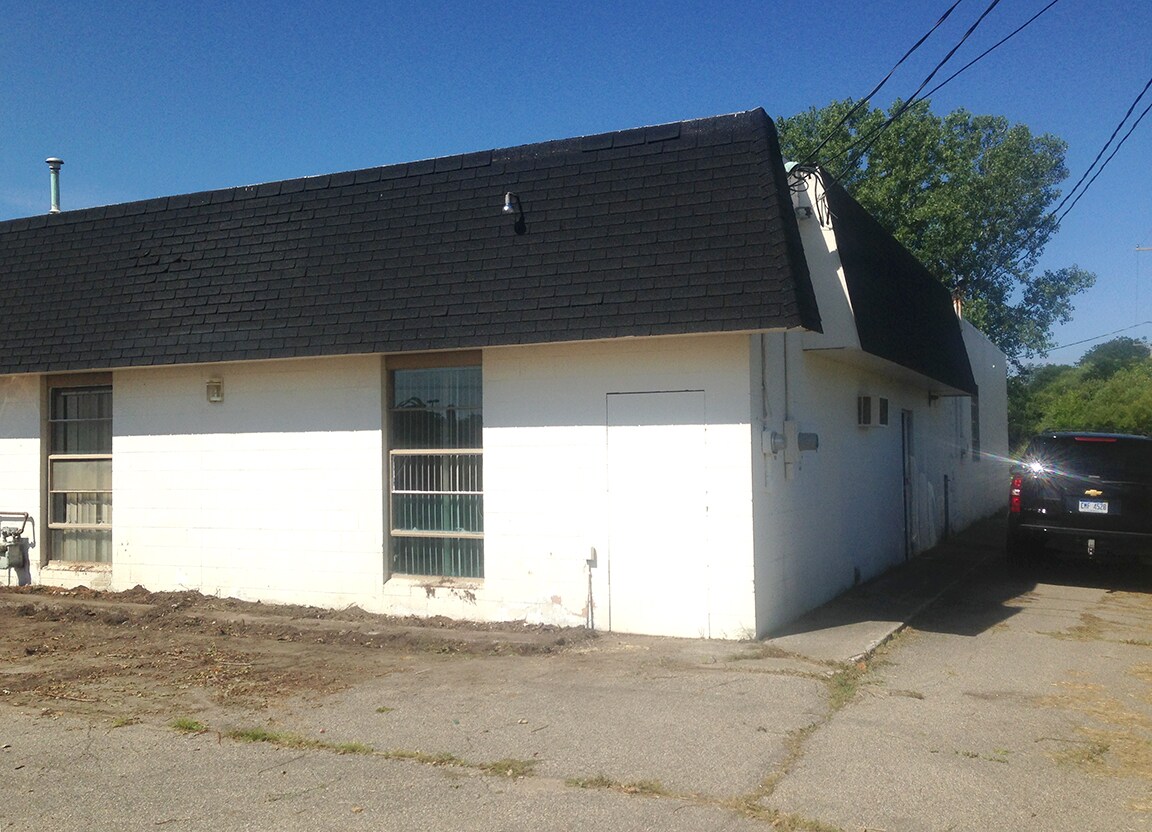 1118 S Washington Ave, Holland, MI for sale Building Photo- Image 1 of 1