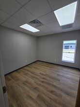 250 Royal Dr, Madison, AL for lease Building Photo- Image 1 of 5