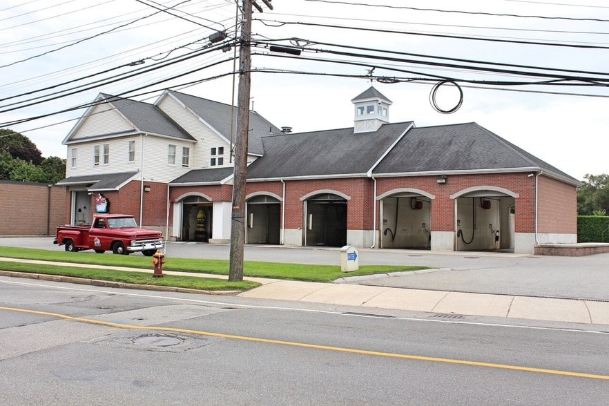 237 Water St, Wakefield, MA for lease - Building Photo - Image 2 of 4