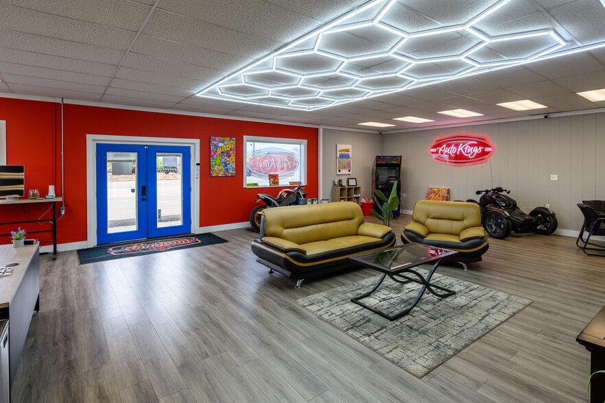 40 Nw 4th St, Madras, OR for sale - Building Photo - Image 2 of 10