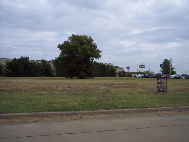 6 Cornerstone Dr, Sherman, TX for sale Primary Photo- Image 1 of 1