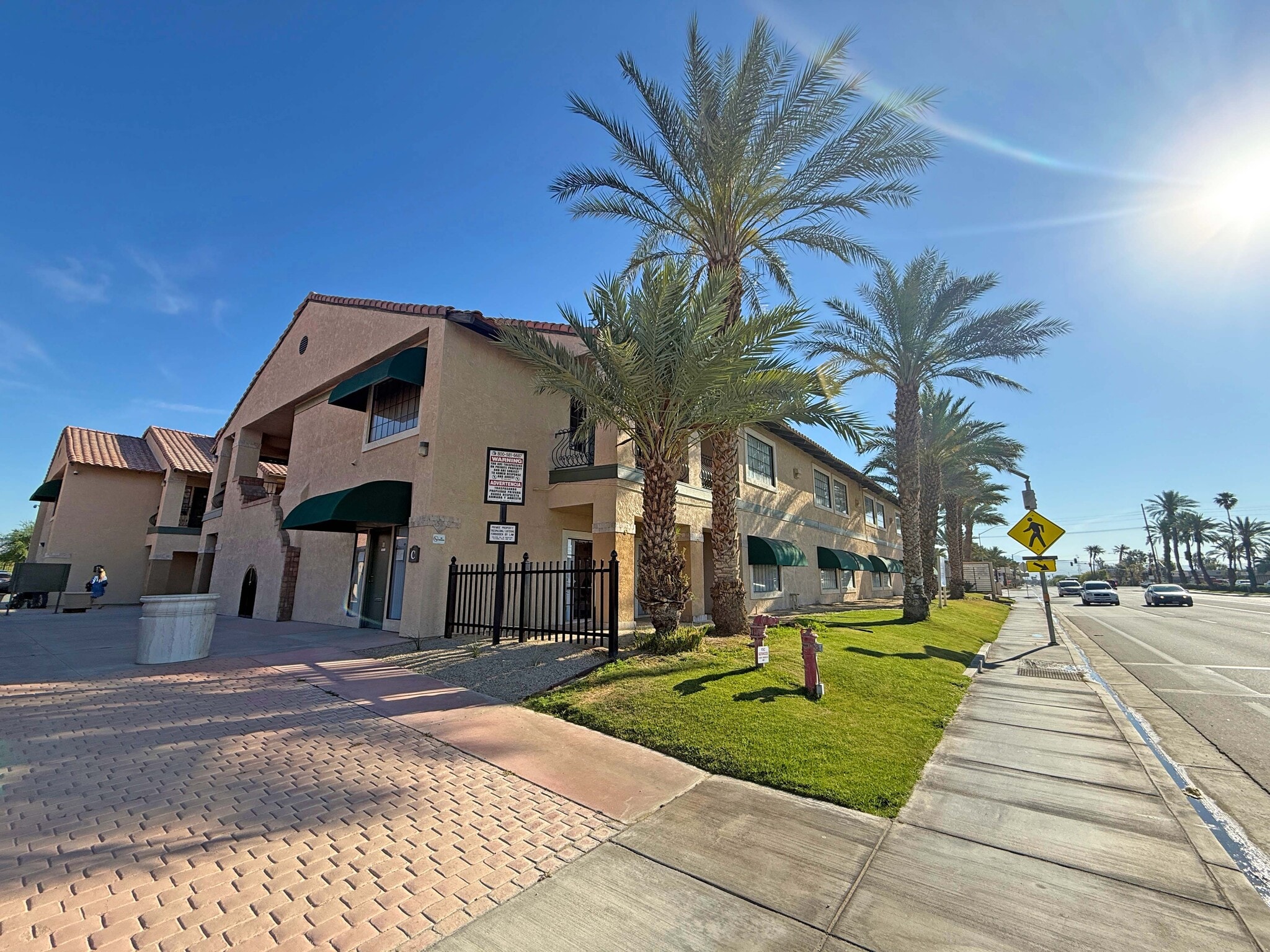 81880 Dr Carreon Blvd, Indio, CA for lease Interior Photo- Image 1 of 7