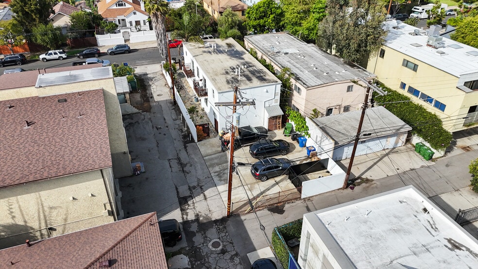 616 Sunset Ave, Venice, CA for sale - Building Photo - Image 3 of 14