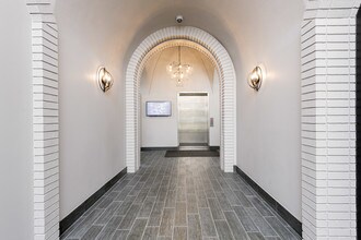 101 E Silver Springs Blvd, Ocala, FL for sale Interior Photo- Image 1 of 2