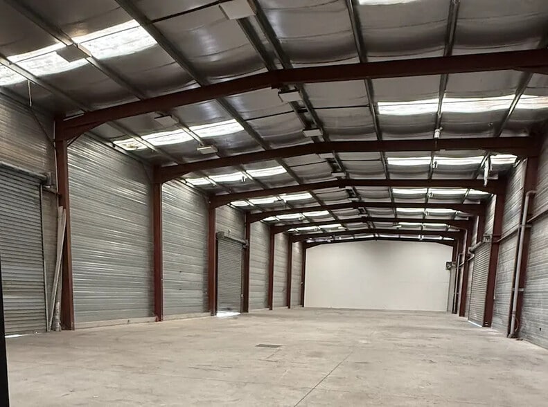 172 Avenue Du Maréchal Leclerc, Bègles for lease - Building Photo - Image 3 of 10