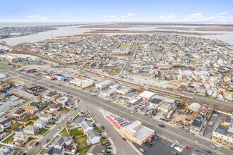 4451 Austin Blvd, Island Park, NY - AERIAL  map view - Image1