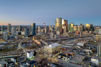 611 Meredith Rd NE, Calgary, AB - aerial  map view - Image1