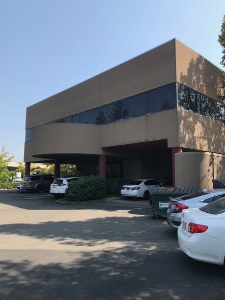 50 Professional Center Dr, Rohnert Park, CA for lease - Building Photo - Image 3 of 4