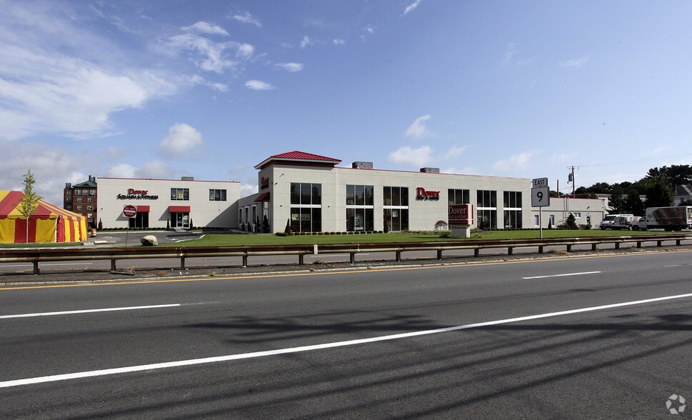 721 Worcester St, Natick, MA for lease - Building Photo - Image 2 of 15