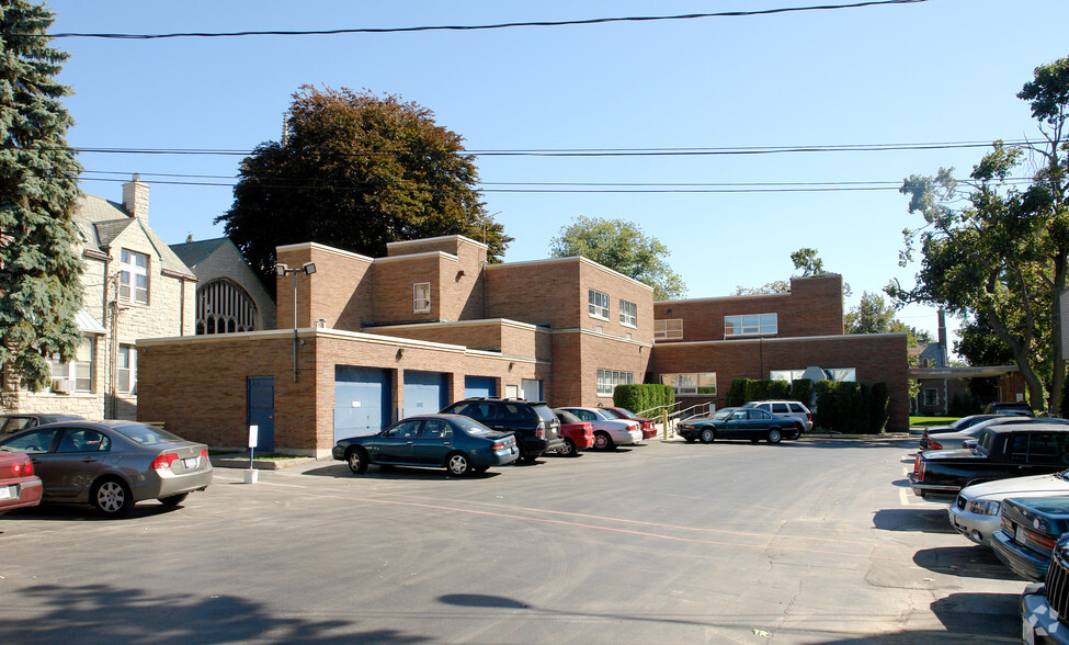 976 Delaware Ave, Buffalo, NY for lease - Building Photo - Image 3 of 3