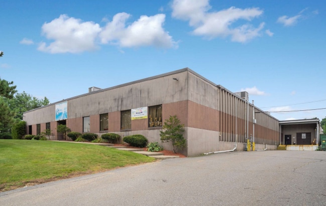 7 Stuart Rd, Chelmsford, MA for lease - Building Photo - Image 3 of 8