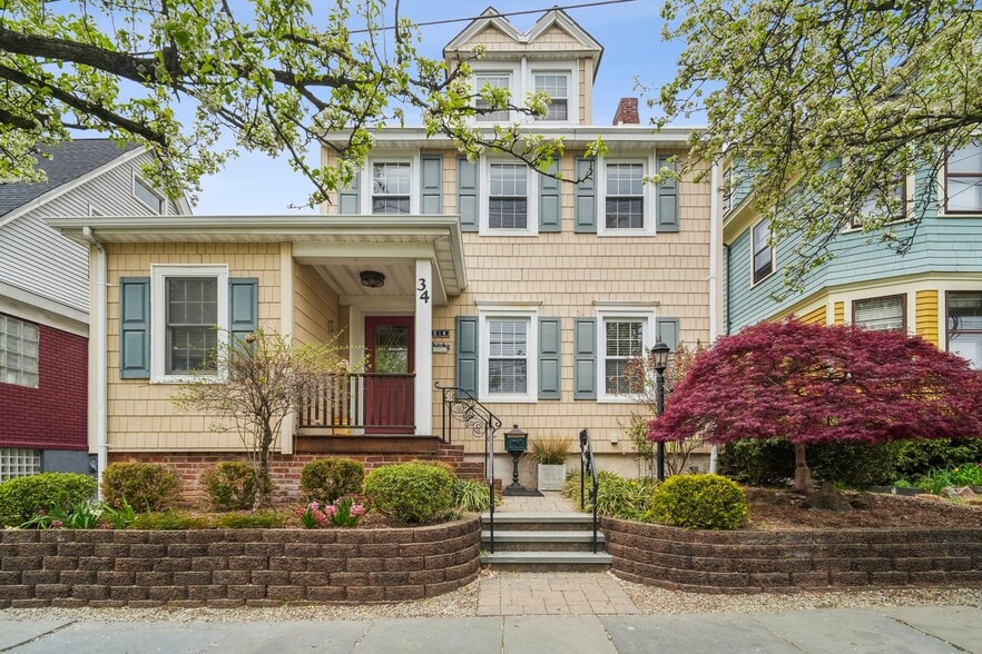 34 Park St, Montclair, NJ for lease - Building Photo - Image 1 of 5