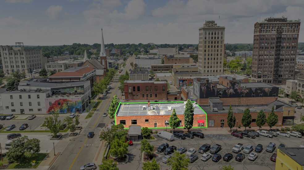 132 W Cortland Ave, Jackson, MI for lease - Building Photo - Image 3 of 10