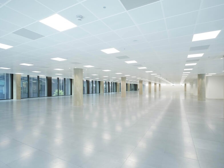 York St, Glasgow for lease - Building Photo - Image 2 of 11