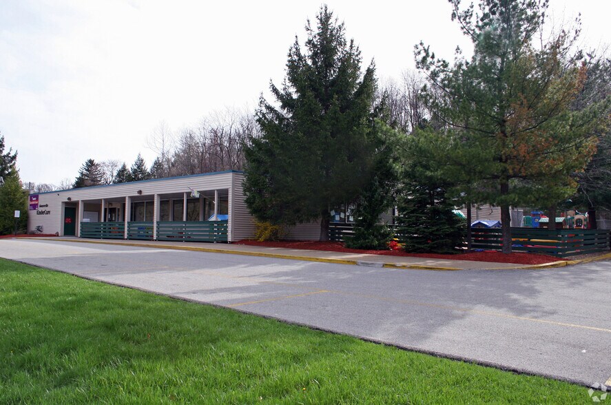 2630 Pitcairn Rd, Monroeville, PA for sale - Building Photo - Image 1 of 1