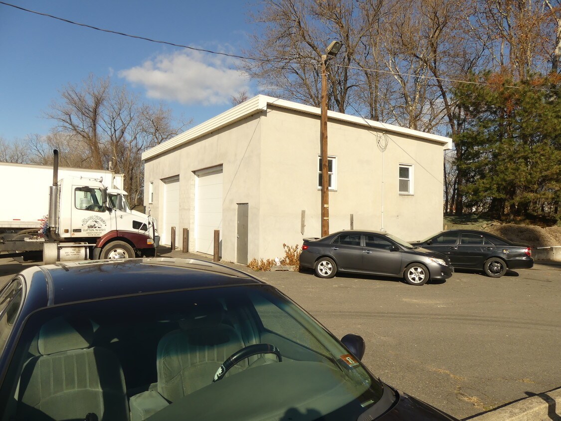 2-14 Ackerman Ave, Clifton, NJ for sale Primary Photo- Image 1 of 1
