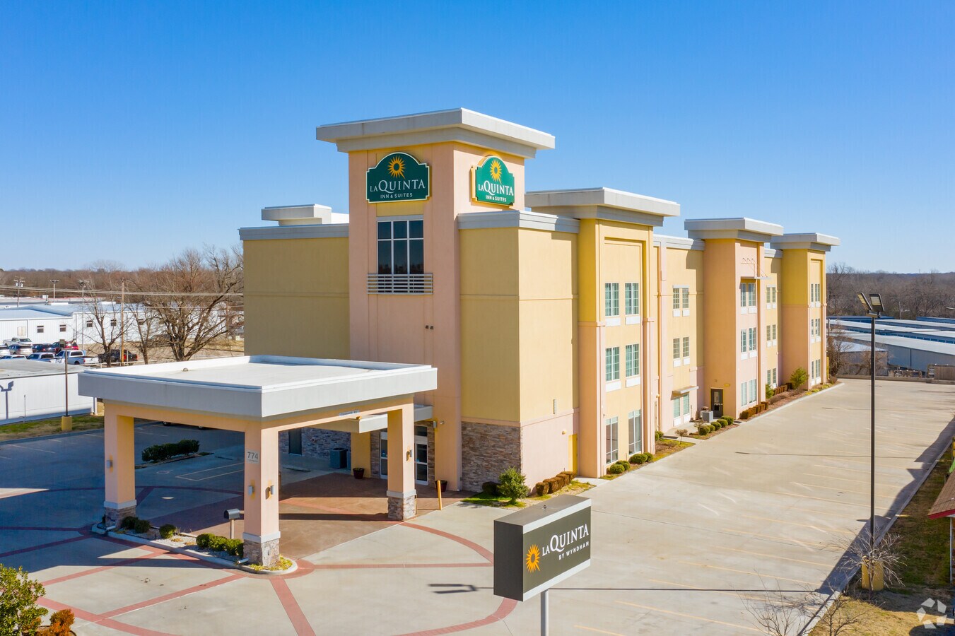 774 S Lynn Riggs Blvd, Claremore, OK 74017