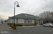 400 Merrick Rd, Amityville NY - Drive Through Restaurant