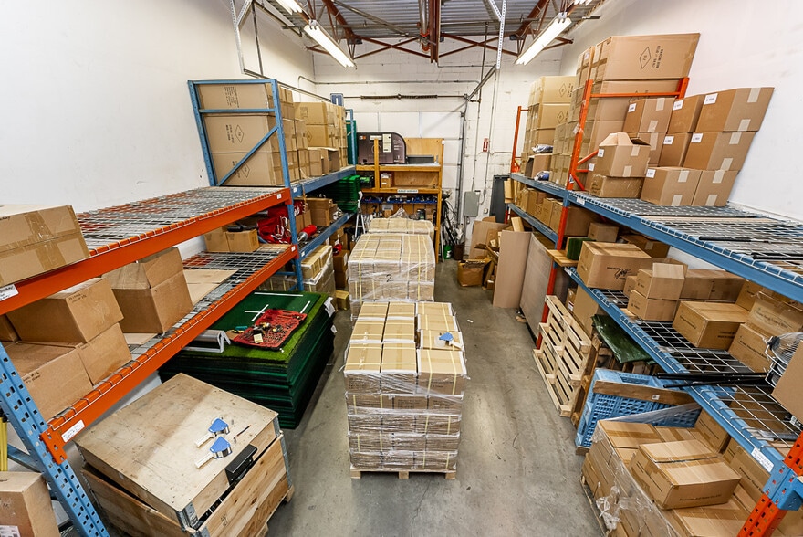 19736 98th Ave, Langley Twp, BC for sale - Interior Photo - Image 2 of 26