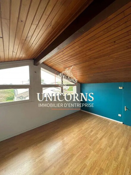 Office in PORTET-SUR-GARONNE for lease - Interior Photo - Image 3 of 4