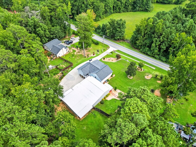 84 Ledbetter Rd, Villa Rica, GA for sale - Primary Photo - Image 1 of 26