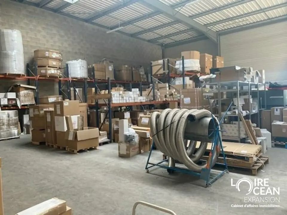 Industrial in Cholet for lease Interior Photo- Image 1 of 6
