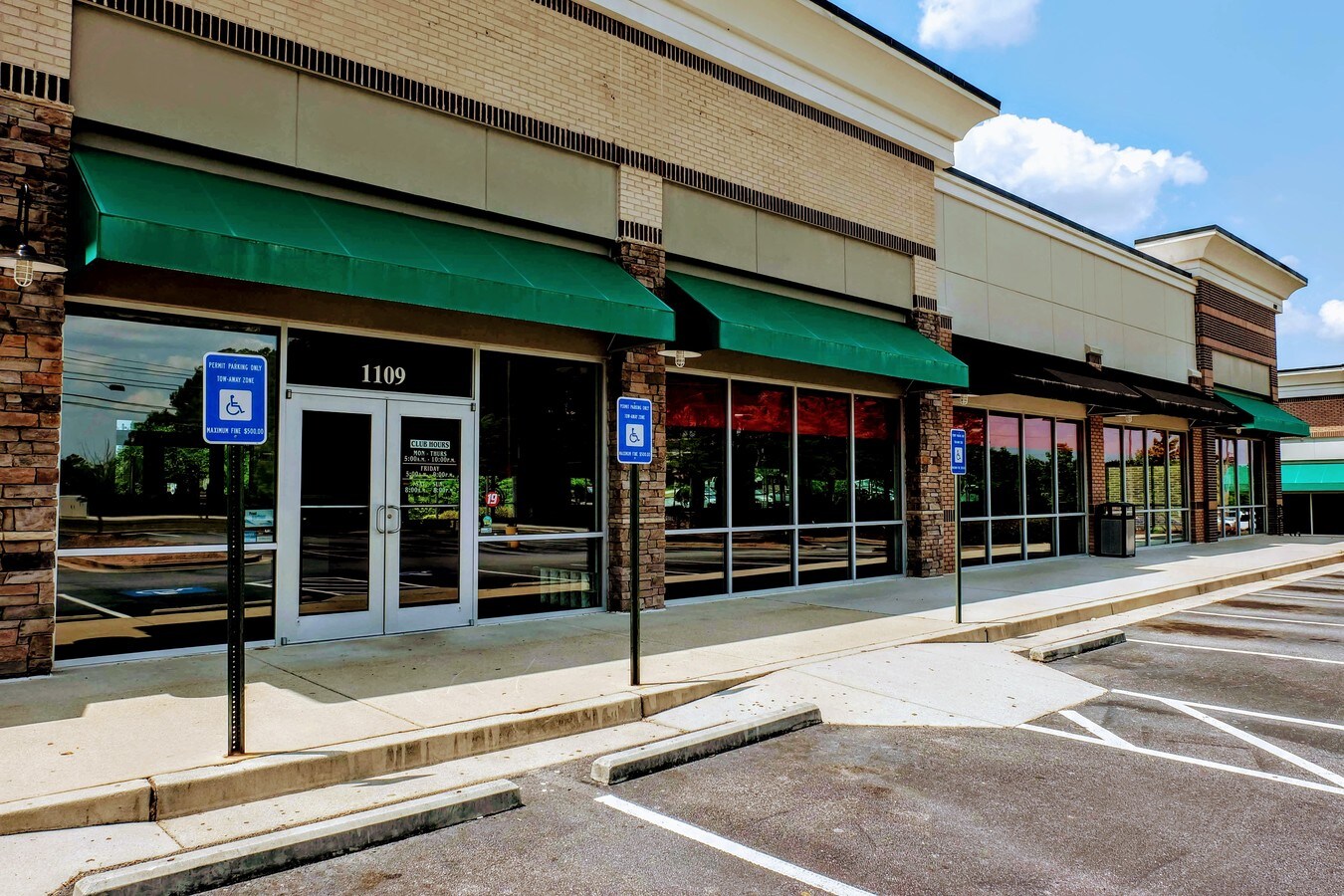 1812 Powder Springs Rd, Marietta, GA 30064