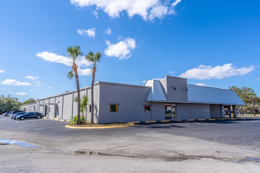 2670-2690 S Orlando Dr, Sanford, FL for lease - Building Photo - Image 3 of 5