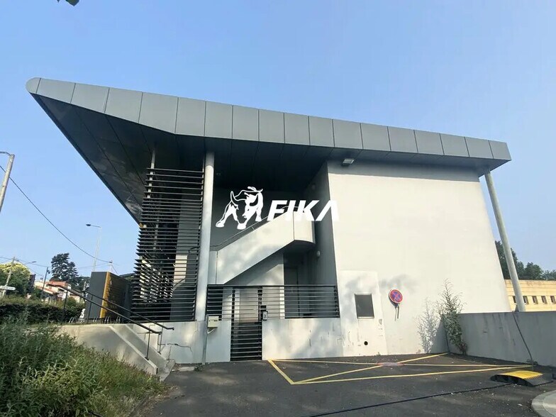 Office in Toulouse for lease - Building Photo - Image 2 of 8