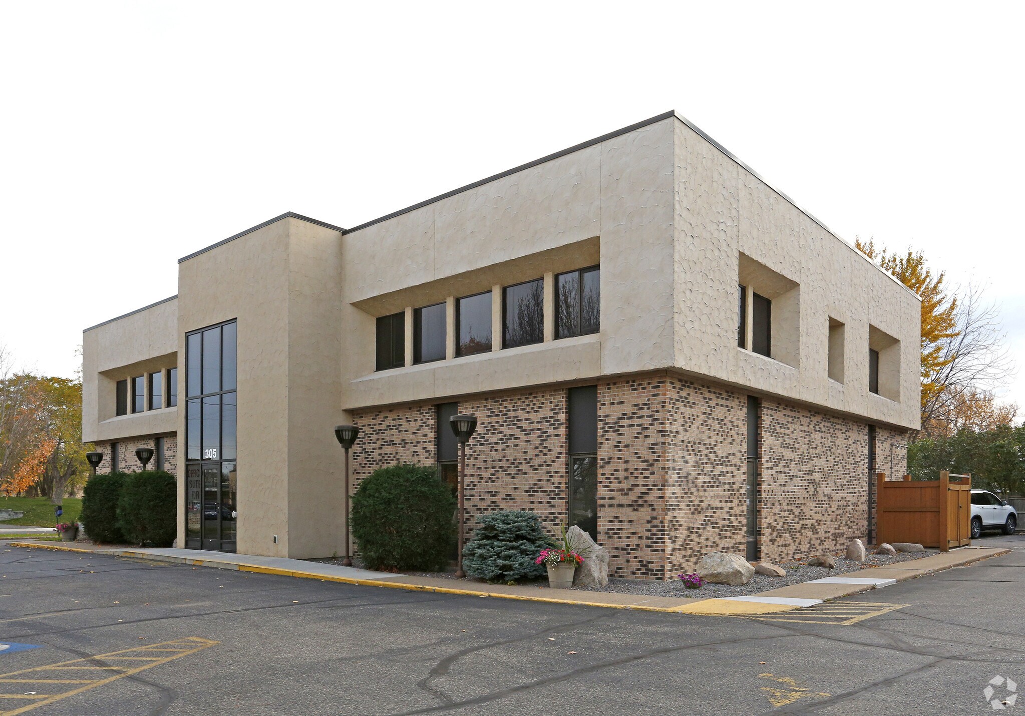 305 Cedar St, Monticello, MN for sale Primary Photo- Image 1 of 1