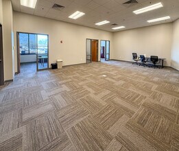 1800 Riverfront Dr, Little Rock, AR for lease Interior Photo- Image 2 of 10