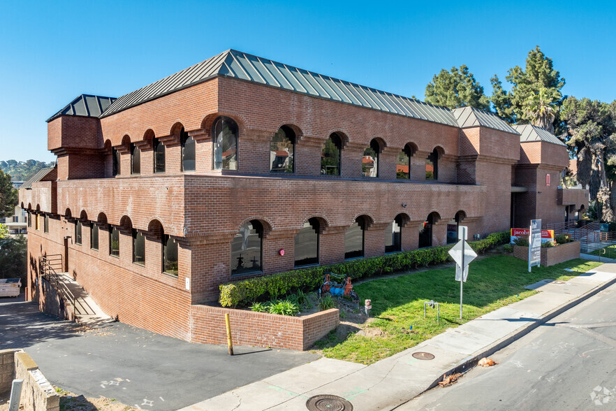 6863 Friars Rd, San Diego, CA for lease - Building Photo - Image 1 of 5