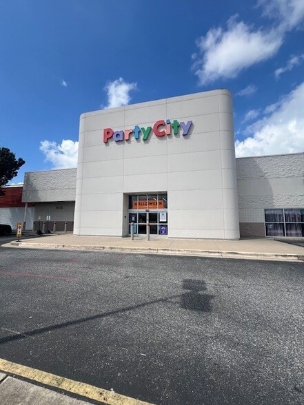 2640 N Salisbury Blvd, Salisbury, MD for lease - Building Photo - Image 1 of 1