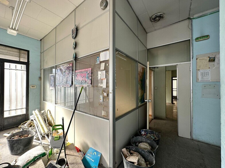 Retail in Carlet for lease - Building Photo - Image 3 of 8