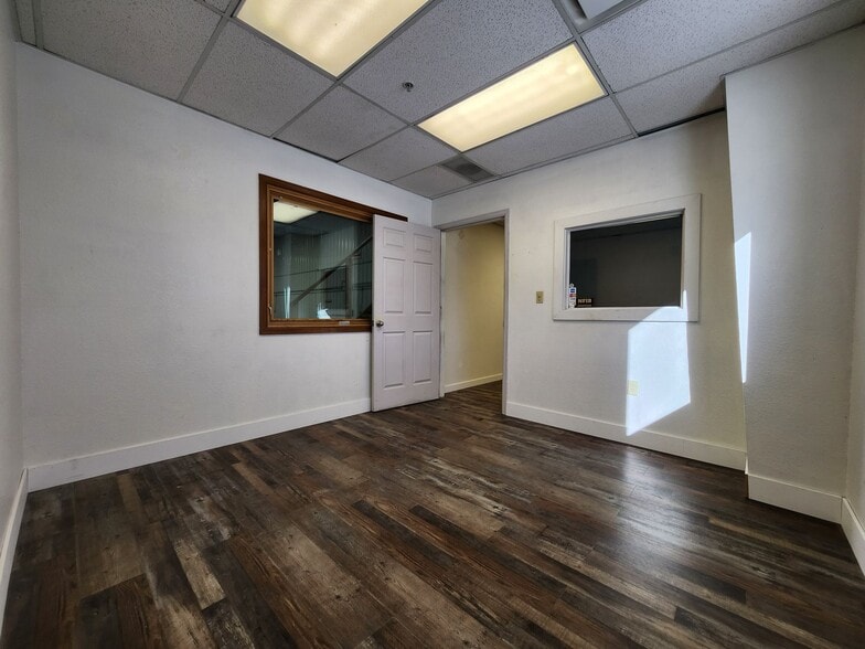 6045 Terminal Ave, Colorado Springs, CO for lease - Building Photo - Image 2 of 14