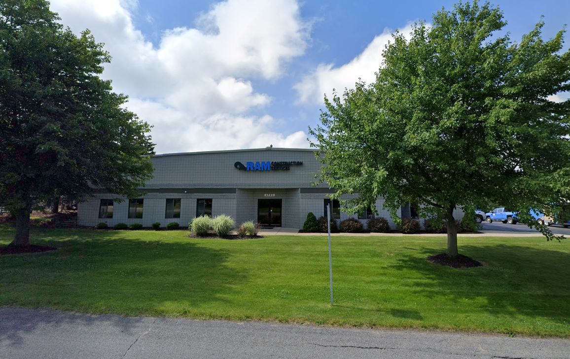 4592 40th St SE, Grand Rapids, MI for sale Building Photo- Image 1 of 1