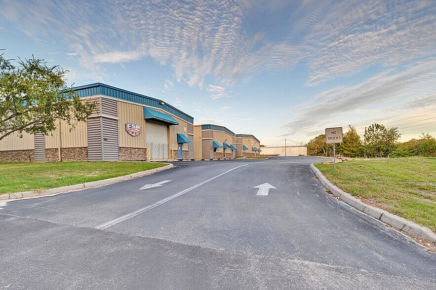 695 S Easy St, Lecanto, FL for sale - Building Photo - Image 1 of 1